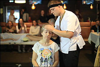 18 октября 2018 г., Барнаул. Екатерина Смолихина   Гладили, мяли, щипали: как в Барнауле состязались лучшие массажисты Сибири