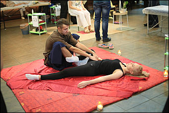 18 октября 2018 г., Барнаул. Екатерина Смолихина   Гладили, мяли, щипали: как в Барнауле состязались лучшие массажисты Сибири