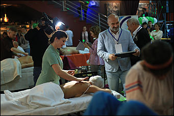 18 октября 2018 г., Барнаул. Екатерина Смолихина   Гладили, мяли, щипали: как в Барнауле состязались лучшие массажисты Сибири