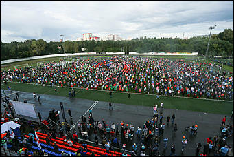 13 августа 2017 г., Барнаул. Екатерина Смолихина   Рекорд России по массовой тренировке установили в Барнауле