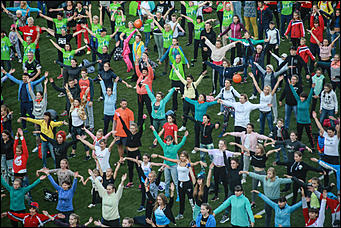 13 августа 2017 г., Барнаул. Екатерина Смолихина   Рекорд России по массовой тренировке установили в Барнауле