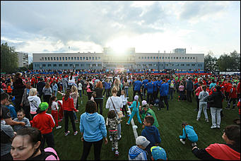 13 августа 2017 г., Барнаул. Екатерина Смолихина   Рекорд России по массовой тренировке установили в Барнауле