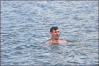 15 июнь 2016 г., Барнаул    Как спасать утопающего: наглядная инструкция в фотографиях