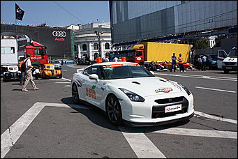 13 июля 2008 г., Москва   Формула 1 погостила в России. Шоу Moscow City Racing (фото Игоря Заботина)