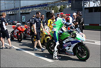 13 июля 2008 г., Москва   Формула 1 погостила в России. Шоу Moscow City Racing (фото Игоря Заботина)