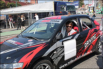 13 июля 2008 г., Москва   Формула 1 погостила в России. Шоу Moscow City Racing (фото Игоря Заботина)