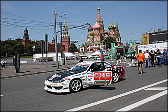 13 июля 2008 г., Москва   Формула 1 погостила в России. Шоу Moscow City Racing (фото Игоря Заботина)