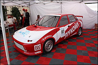 13 июля 2008 г., Москва   Формула 1 погостила в России. Шоу Moscow City Racing (фото Игоря Заботина)