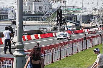 13 июля 2008 г., Москва   Формула 1 погостила в России. Шоу Moscow City Racing (фото Игоря Заботина)