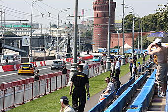 13 июля 2008 г., Москва   Формула 1 погостила в России. Шоу Moscow City Racing (фото Игоря Заботина)