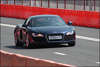 13 июля 2008 г., Москва   Формула 1 погостила в России. Шоу Moscow City Racing (фото Игоря Заботина)