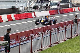 13 июля 2008 г., Москва   Формула 1 погостила в России. Шоу Moscow City Racing (фото Игоря Заботина)