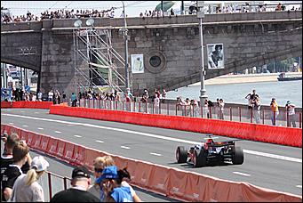 13 июля 2008 г., Москва   Формула 1 погостила в России. Шоу Moscow City Racing (фото Игоря Заботина)