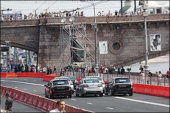 13 июля 2008 г., Москва   Формула 1 погостила в России. Шоу Moscow City Racing (фото Игоря Заботина)