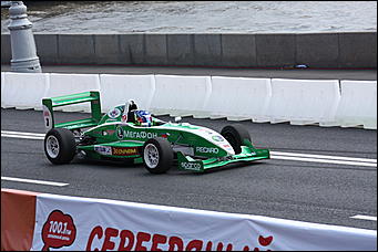 13 июля 2008 г., Москва   Формула 1 погостила в России. Шоу Moscow City Racing (фото Игоря Заботина)