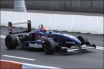 13 июля 2008 г., Москва   Формула 1 погостила в России. Шоу Moscow City Racing (фото Игоря Заботина)