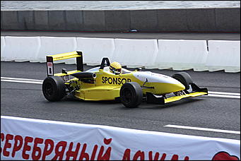 13 июля 2008 г., Москва   Формула 1 погостила в России. Шоу Moscow City Racing (фото Игоря Заботина)