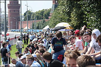 13 июля 2008 г., Москва   Формула 1 погостила в России. Шоу Moscow City Racing (фото Игоря Заботина)