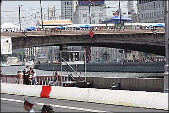 13 июля 2008 г., Москва   Формула 1 погостила в России. Шоу Moscow City Racing (фото Игоря Заботина)