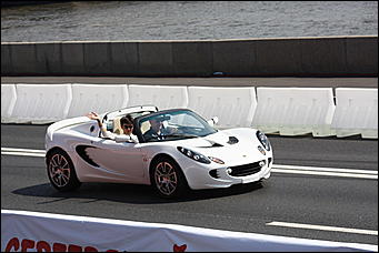 13 июля 2008 г., Москва   Формула 1 погостила в России. Шоу Moscow City Racing (фото Игоря Заботина)