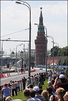 13 июля 2008 г., Москва   Формула 1 погостила в России. Шоу Moscow City Racing (фото Игоря Заботина)
