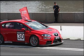 13 июля 2008 г., Москва   Формула 1 погостила в России. Шоу Moscow City Racing (фото Игоря Заботина)