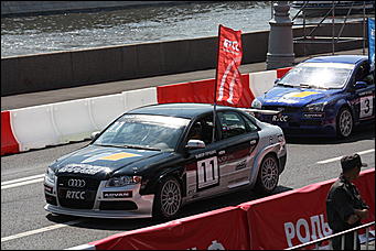 13 июля 2008 г., Москва   Формула 1 погостила в России. Шоу Moscow City Racing (фото Игоря Заботина)