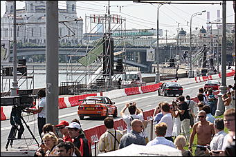13 июля 2008 г., Москва   Формула 1 погостила в России. Шоу Moscow City Racing (фото Игоря Заботина)