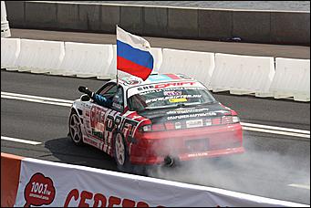 13 июля 2008 г., Москва   Формула 1 погостила в России. Шоу Moscow City Racing (фото Игоря Заботина)