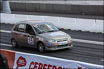 13 июля 2008 г., Москва   Формула 1 погостила в России. Шоу Moscow City Racing (фото Игоря Заботина)