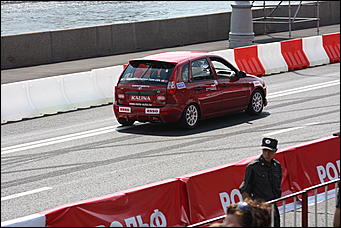 13 июля 2008 г., Москва   Формула 1 погостила в России. Шоу Moscow City Racing (фото Игоря Заботина)