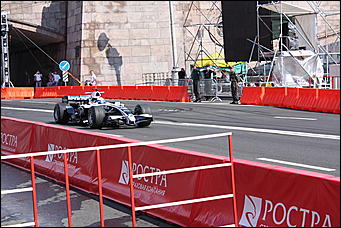 13 июля 2008 г., Москва   Формула 1 погостила в России. Шоу Moscow City Racing (фото Игоря Заботина)