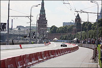 13 июля 2008 г., Москва   Формула 1 погостила в России. Шоу Moscow City Racing (фото Игоря Заботина)
