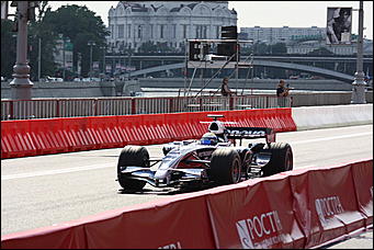 13 июля 2008 г., Москва   Формула 1 погостила в России. Шоу Moscow City Racing (фото Игоря Заботина)
