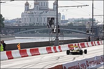 13 июля 2008 г., Москва   Формула 1 погостила в России. Шоу Moscow City Racing (фото Игоря Заботина)