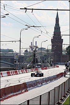 13 июля 2008 г., Москва   Формула 1 погостила в России. Шоу Moscow City Racing (фото Игоря Заботина)