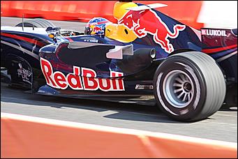 13 июля 2008 г., Москва   Формула 1 погостила в России. Шоу Moscow City Racing (фото Игоря Заботина)