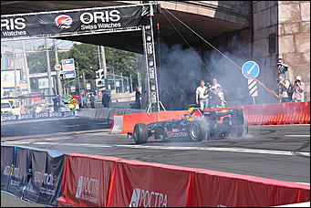 13 июля 2008 г., Москва   Формула 1 погостила в России. Шоу Moscow City Racing (фото Игоря Заботина)