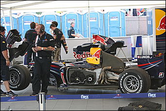 13 июля 2008 г., Москва   Формула 1 погостила в России. Шоу Moscow City Racing (фото Игоря Заботина)