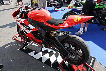 13 июля 2008 г., Москва   Формула 1 погостила в России. Шоу Moscow City Racing (фото Игоря Заботина)