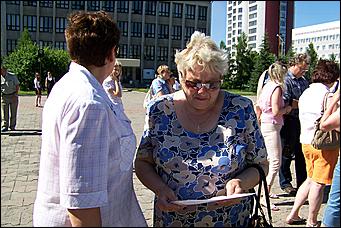 16 июня 2011 г., Барнаул   Митинг "Достойную зарплату медикам!"