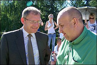 16 июня 2011 г., Барнаул   Митинг "Достойную зарплату медикам!"