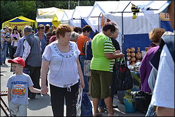 14 август 2013 г., Барнаул   Ярмарка "Медовый Спас на Алтае"