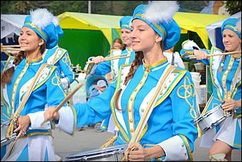 14 август 2013 г., Барнаул   Ярмарка "Медовый Спас на Алтае"