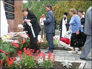 пос. Южный   Открытие мемориала Славы в поселке Южный