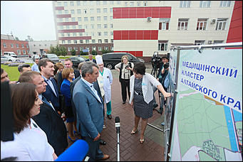 11 августа 2017 г., Барнаул. Екатерина Смолихина   Полпред Сергей Меняйло с рабочим визитом посетил Барнаул