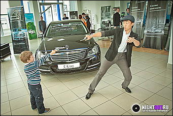 28 мая 2011 г., Барнаул   Презентация нового автомобиля С-класса Мерседес-Бенц