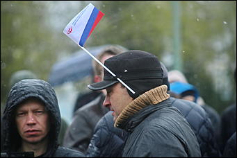    Мир, труд, дождь со снегом: политический Первомай в Барнауле 