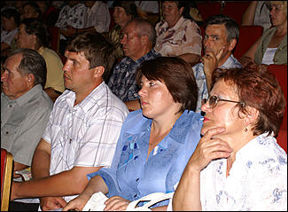 24 июля 2007 г., Барнаул   Встреча председателя Совета Федерации РФ Сергея Миронова с жителями Алтайского края