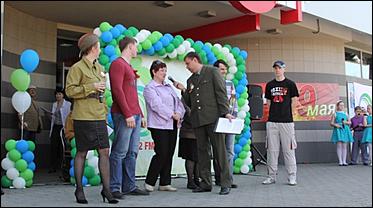 9 май 2013 г., Барнаул   Радио «МИР» отпраздновало с барнаульцами День Победы 